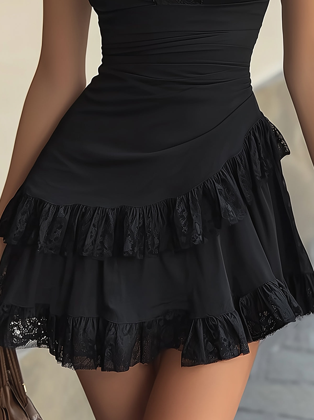 Estelle | Vestido Volantes Encaje Negro